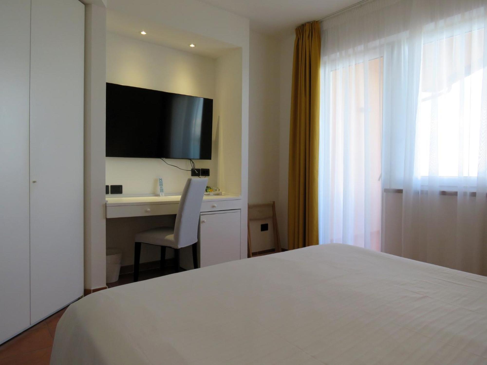 Hotel Villa Domizia Porto Santo Stefano  Bagian luar foto